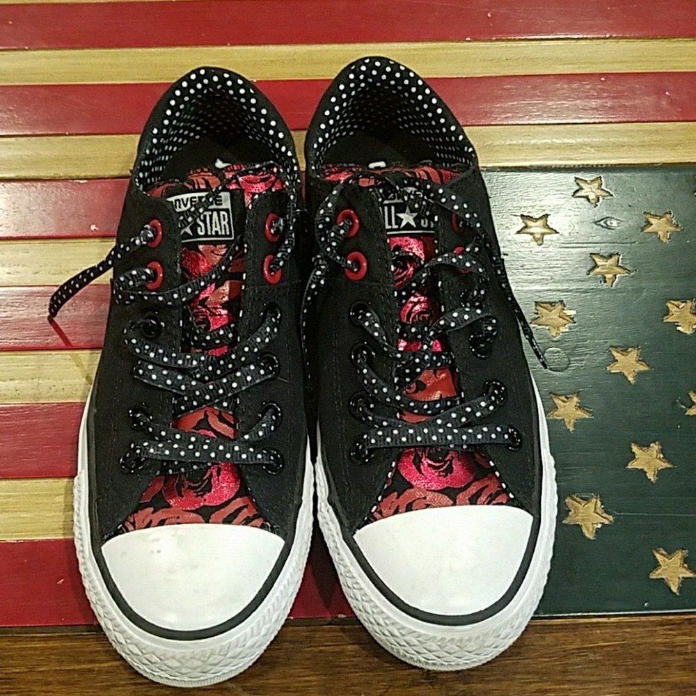 Converse All Star black with red glitter roses